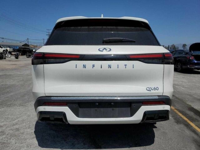 Белый Инфинити QX60, объемом двигателя 3.5 л и пробегом 16 тыс. км за 11000 $, фото 5 на Automoto.ua