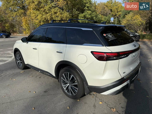 Белый Инфинити QX60, объемом двигателя 3.5 л и пробегом 53 тыс. км за 39000 $, фото 4 на Automoto.ua