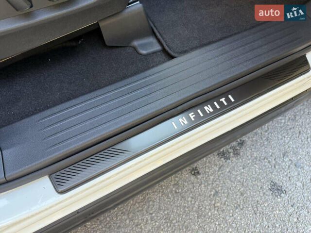 Белый Инфинити QX60, объемом двигателя 3.5 л и пробегом 53 тыс. км за 39000 $, фото 22 на Automoto.ua