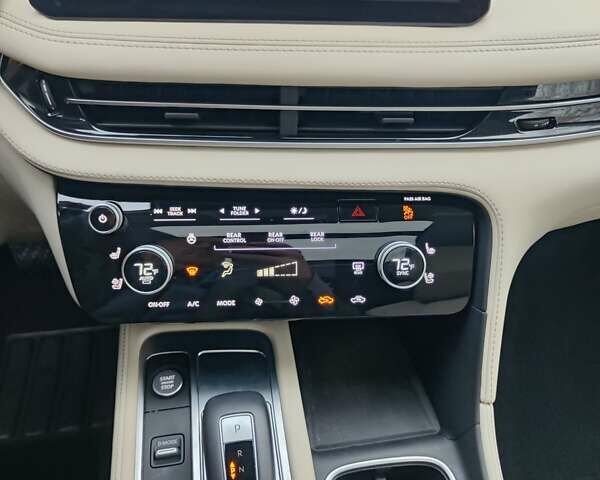 Білий Інфініті QX60, об'ємом двигуна 3.5 л та пробігом 30 тис. км за 38900 $, фото 17 на Automoto.ua