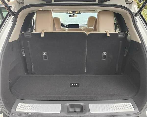 Білий Інфініті QX60, об'ємом двигуна 3.5 л та пробігом 30 тис. км за 38900 $, фото 11 на Automoto.ua