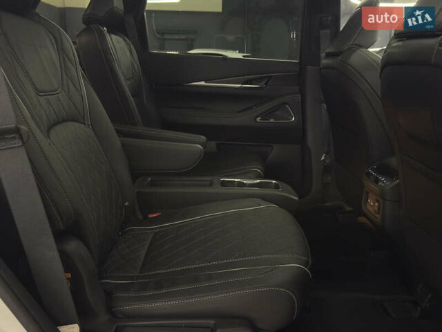 Білий Інфініті QX60, об'ємом двигуна 3.5 л та пробігом 21 тис. км за 41999 $, фото 28 на Automoto.ua