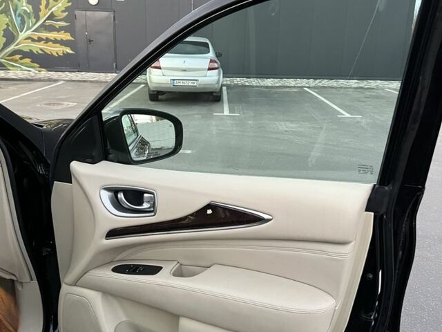 Черный Инфинити QX60, объемом двигателя 3.5 л и пробегом 290 тыс. км за 10000 $, фото 12 на Automoto.ua