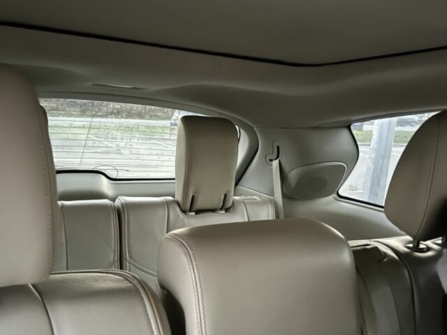 Черный Инфинити QX60, объемом двигателя 3.5 л и пробегом 290 тыс. км за 10000 $, фото 14 на Automoto.ua