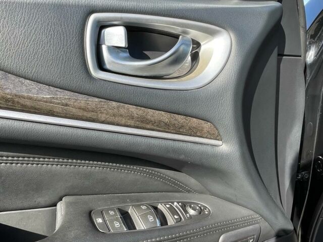 Черный Инфинити QX60, объемом двигателя 2.5 л и пробегом 206 тыс. км за 14500 $, фото 11 на Automoto.ua