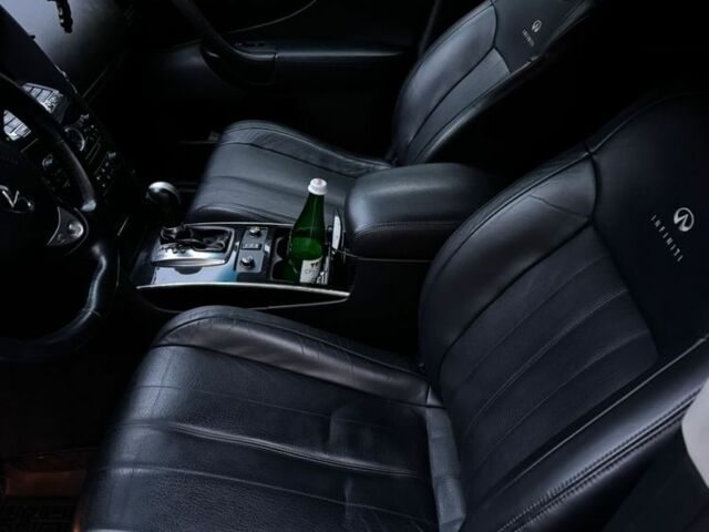 Черный Инфинити QX60, объемом двигателя 3.7 л и пробегом 230 тыс. км за 16500 $, фото 6 на Automoto.ua