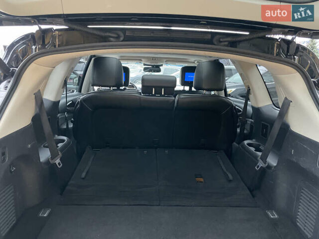 Черный Инфинити QX60, объемом двигателя 2.5 л и пробегом 174 тыс. км за 12800 $, фото 6 на Automoto.ua