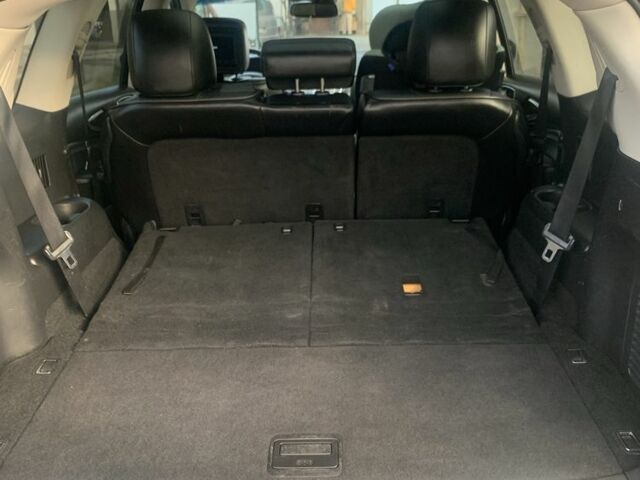 Чорний Інфініті QX60, об'ємом двигуна 2.4 л та пробігом 298 тис. км за 12800 $, фото 7 на Automoto.ua