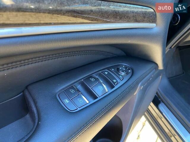 Черный Инфинити QX60, объемом двигателя 2.5 л и пробегом 173 тыс. км за 14500 $, фото 11 на Automoto.ua