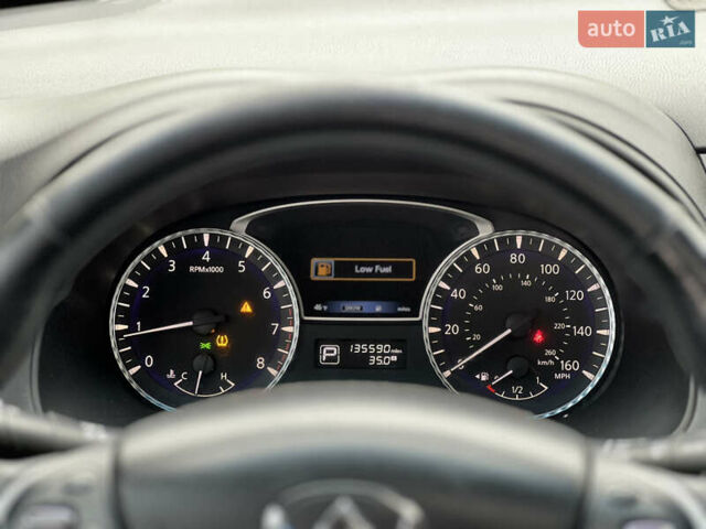 Черный Инфинити QX60, объемом двигателя 3.5 л и пробегом 200 тыс. км за 11500 $, фото 29 на Automoto.ua