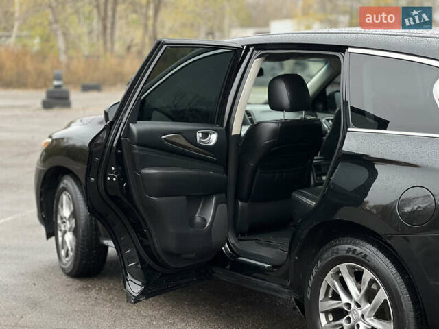 Черный Инфинити QX60, объемом двигателя 3.5 л и пробегом 200 тыс. км за 11500 $, фото 9 на Automoto.ua