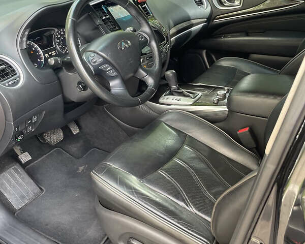 Черный Инфинити QX60, объемом двигателя 3.5 л и пробегом 185 тыс. км за 15800 $, фото 4 на Automoto.ua