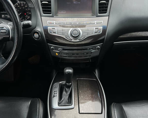 Черный Инфинити QX60, объемом двигателя 3.5 л и пробегом 200 тыс. км за 11500 $, фото 31 на Automoto.ua