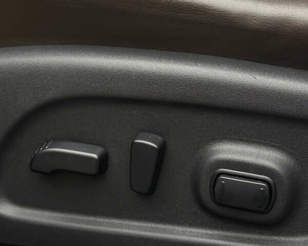 Черный Инфинити QX60, объемом двигателя 3.5 л и пробегом 176 тыс. км за 15500 $, фото 20 на Automoto.ua