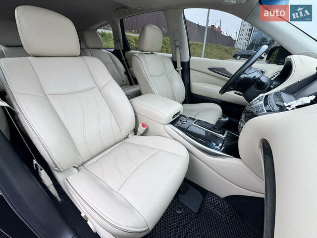 Черный Инфинити QX60, объемом двигателя 3.5 л и пробегом 167 тыс. км за 17700 $, фото 60 на Automoto.ua