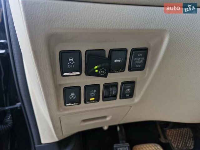 Черный Инфинити QX60, объемом двигателя 3.5 л и пробегом 245 тыс. км за 15999 $, фото 12 на Automoto.ua