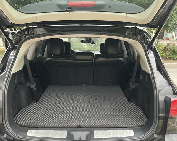 Черный Инфинити QX60, объемом двигателя 3.5 л и пробегом 195 тыс. км за 19000 $, фото 20 на Automoto.ua