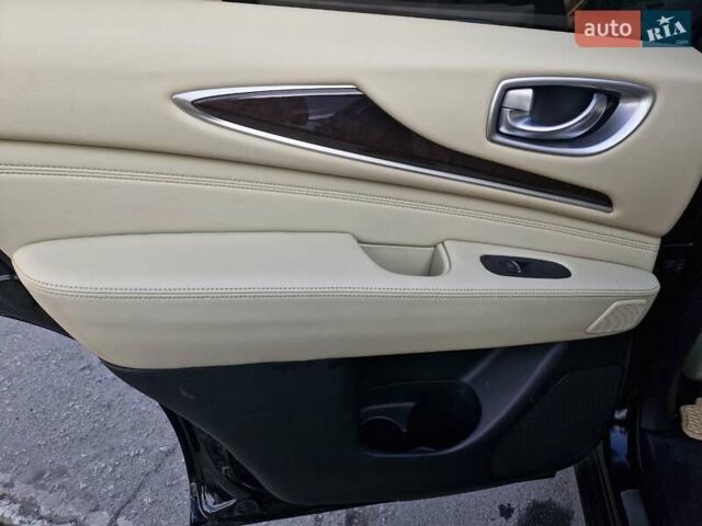 Черный Инфинити QX60, объемом двигателя 3.5 л и пробегом 245 тыс. км за 15999 $, фото 11 на Automoto.ua