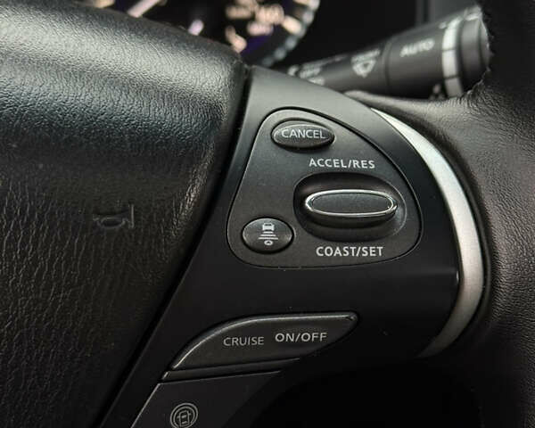 Черный Инфинити QX60, объемом двигателя 3.5 л и пробегом 176 тыс. км за 15500 $, фото 24 на Automoto.ua