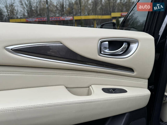 Черный Инфинити QX60, объемом двигателя 3.5 л и пробегом 167 тыс. км за 17700 $, фото 44 на Automoto.ua