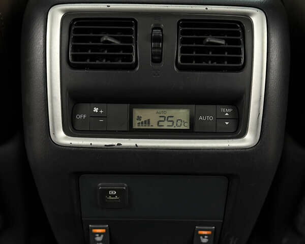 Черный Инфинити QX60, объемом двигателя 3.5 л и пробегом 176 тыс. км за 15500 $, фото 11 на Automoto.ua