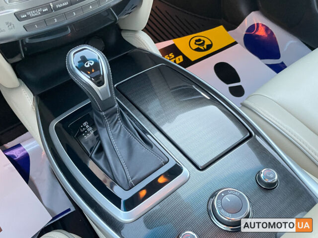 Черный Инфинити QX60, объемом двигателя 3.5 л и пробегом 165 тыс. км за 22500 $, фото 19 на Automoto.ua