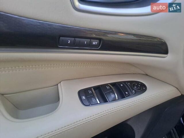 Черный Инфинити QX60, объемом двигателя 3.5 л и пробегом 170 тыс. км за 20500 $, фото 23 на Automoto.ua