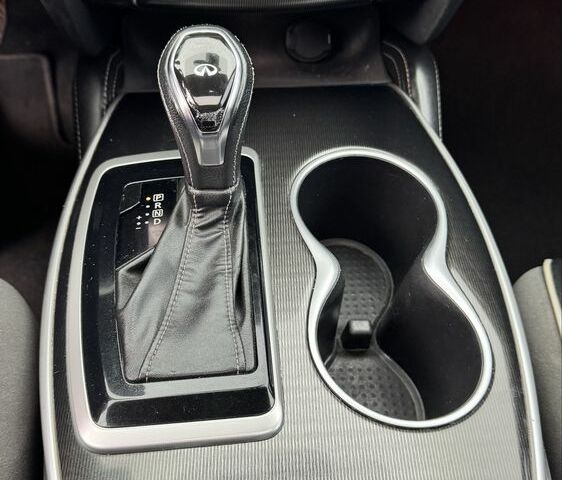 Черный Инфинити QX60, объемом двигателя 3.5 л и пробегом 146 тыс. км за 17700 $, фото 15 на Automoto.ua