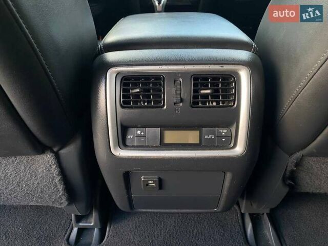 Черный Инфинити QX60, объемом двигателя 3.5 л и пробегом 147 тыс. км за 15990 $, фото 42 на Automoto.ua