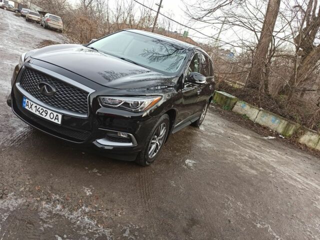 Чорний Інфініті QX60, об'ємом двигуна 0.35 л та пробігом 100 тис. км за 17800 $, фото 22 на Automoto.ua