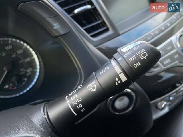 Черный Инфинити QX60, объемом двигателя 3.5 л и пробегом 147 тыс. км за 15990 $, фото 26 на Automoto.ua