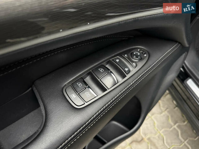Черный Инфинити QX60, объемом двигателя 3.5 л и пробегом 170 тыс. км за 20500 $, фото 18 на Automoto.ua