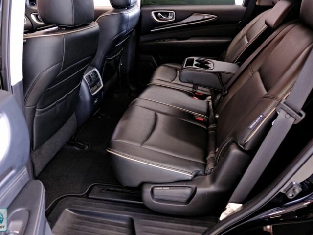 Чорний Інфініті QX60, об'ємом двигуна 3.5 л та пробігом 65 тис. км за 17900 $, фото 7 на Automoto.ua