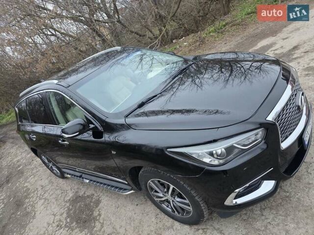 Чорний Інфініті QX60, об'ємом двигуна 3.5 л та пробігом 123 тис. км за 16800 $, фото 1 на Automoto.ua