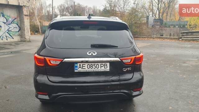 Черный Инфинити QX60, объемом двигателя 3.5 л и пробегом 76 тыс. км за 24500 $, фото 16 на Automoto.ua