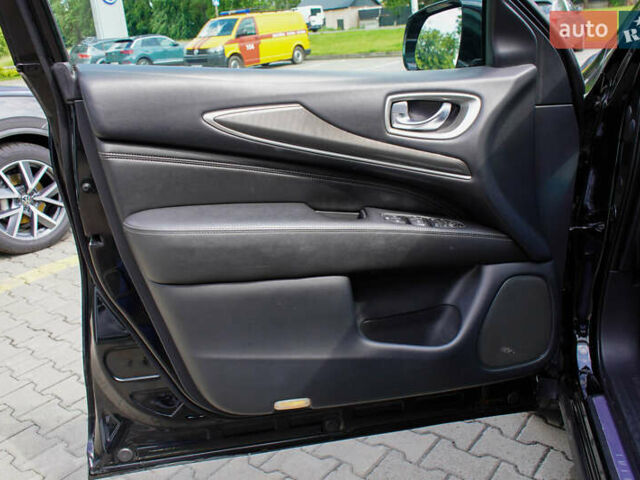 Черный Инфинити QX60, объемом двигателя 3.5 л и пробегом 101 тыс. км за 17400 $, фото 13 на Automoto.ua