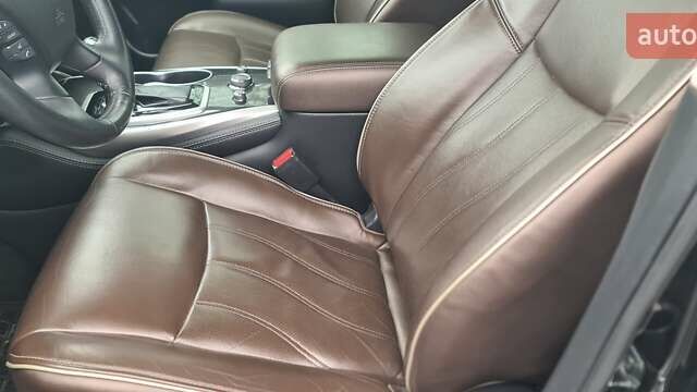 Черный Инфинити QX60, объемом двигателя 3.5 л и пробегом 76 тыс. км за 24500 $, фото 10 на Automoto.ua
