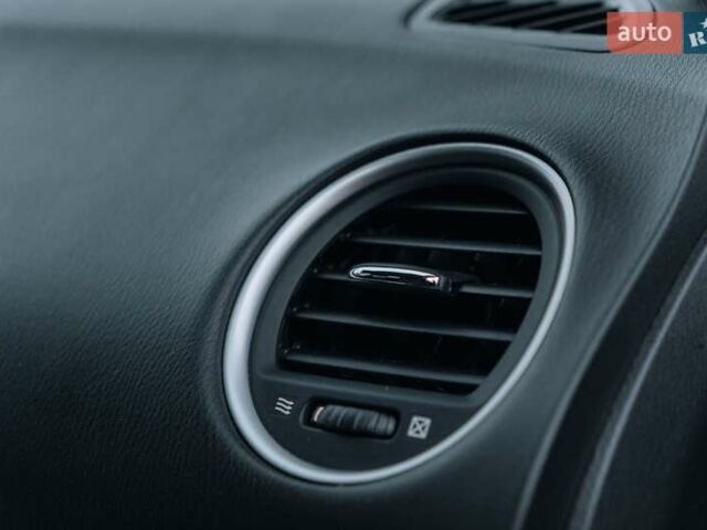 Чорний Інфініті QX60, об'ємом двигуна 3.5 л та пробігом 109 тис. км за 22000 $, фото 48 на Automoto.ua