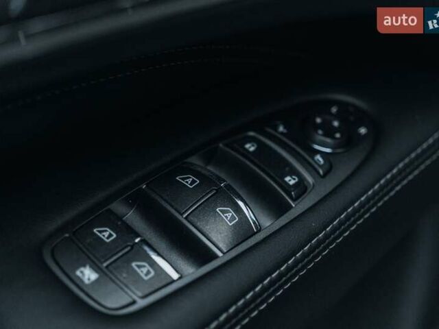 Чорний Інфініті QX60, об'ємом двигуна 3.5 л та пробігом 109 тис. км за 22000 $, фото 40 на Automoto.ua