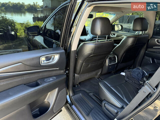 Чорний Інфініті QX60, об'ємом двигуна 3.5 л та пробігом 141 тис. км за 19300 $, фото 8 на Automoto.ua