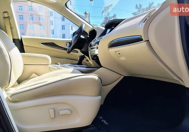 Черный Инфинити QX60, объемом двигателя 3.5 л и пробегом 94 тыс. км за 21899 $, фото 15 на Automoto.ua