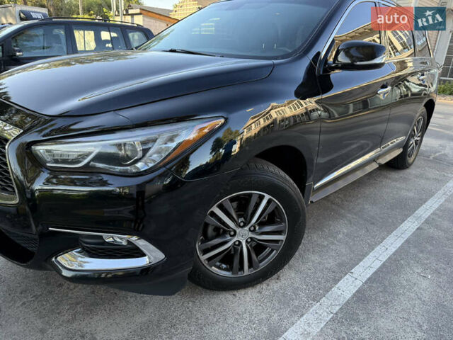 Чорний Інфініті QX60, об'ємом двигуна 3.5 л та пробігом 141 тис. км за 19300 $, фото 6 на Automoto.ua