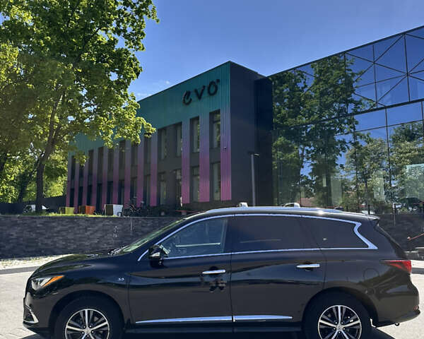 Черный Инфинити QX60, объемом двигателя 3.5 л и пробегом 196 тыс. км за 17500 $, фото 4 на Automoto.ua