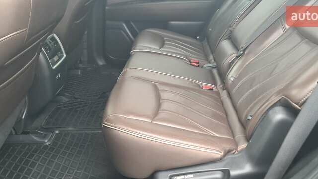 Черный Инфинити QX60, объемом двигателя 3.5 л и пробегом 76 тыс. км за 24500 $, фото 7 на Automoto.ua