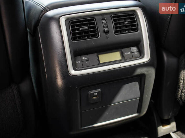 Черный Инфинити QX60, объемом двигателя 3.5 л и пробегом 101 тыс. км за 17400 $, фото 39 на Automoto.ua