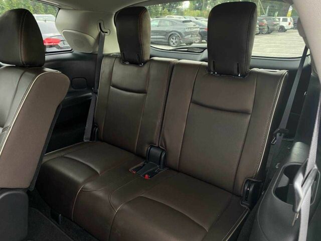 Черный Инфинити QX60, объемом двигателя 2.5 л и пробегом 99 тыс. км за 27990 $, фото 14 на Automoto.ua