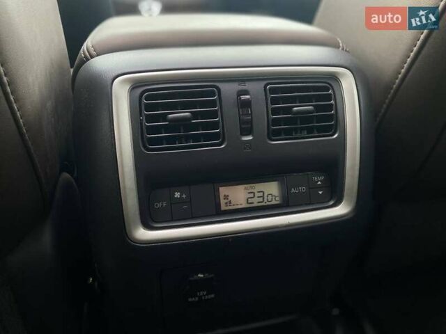 Черный Инфинити QX60, объемом двигателя 2.49 л и пробегом 99 тыс. км за 27990 $, фото 51 на Automoto.ua