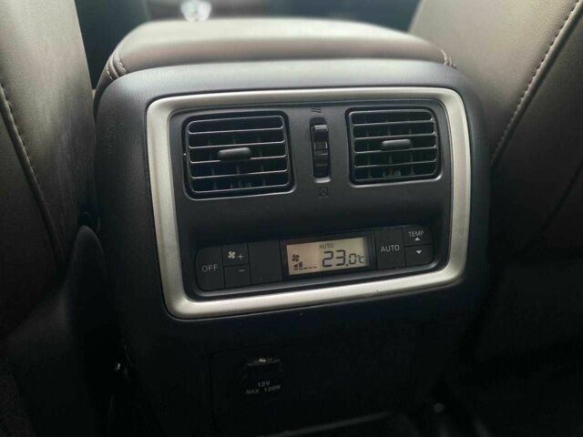 Черный Инфинити QX60, объемом двигателя 2.5 л и пробегом 99 тыс. км за 27990 $, фото 21 на Automoto.ua