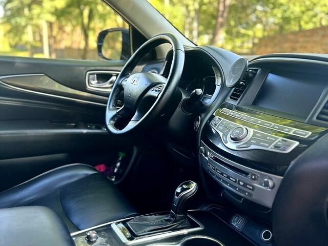 Черный Инфинити QX60, объемом двигателя 3.5 л и пробегом 0 тыс. км за 21900 $, фото 4 на Automoto.ua