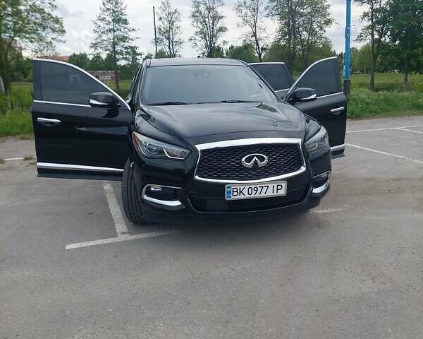 Черный Инфинити QX60, объемом двигателя 3.5 л и пробегом 270 тыс. км за 22700 $, фото 4 на Automoto.ua